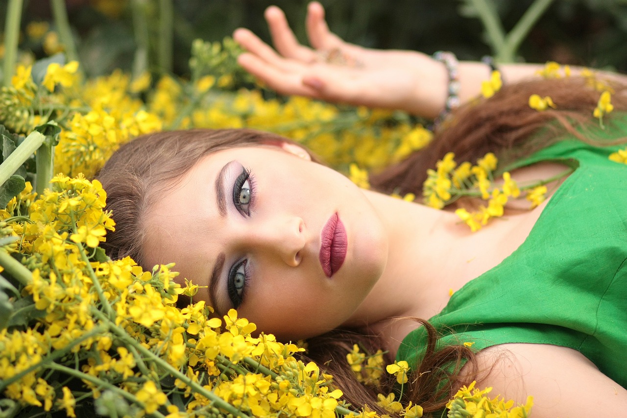 The Power of Makeup: Enhancing Your Natural Beauty